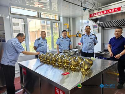 甘州区东街市场监管所:开展餐饮具洗消保洁专项检查 守护群众“舌尖上的安全”